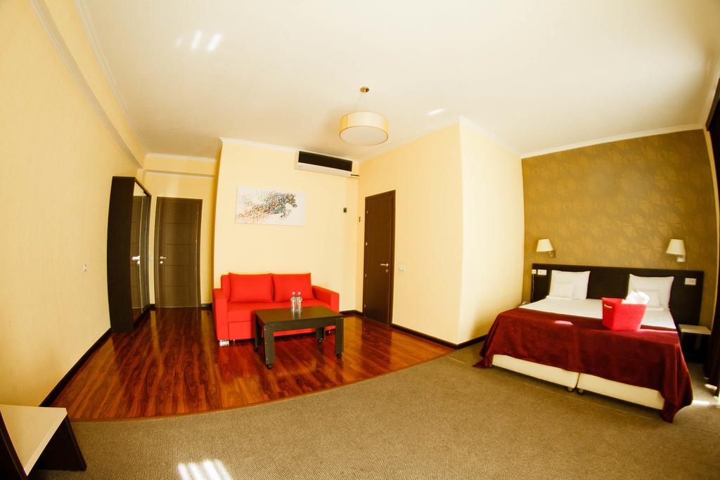 Hotel The One Boutique Tiflis Exterior foto